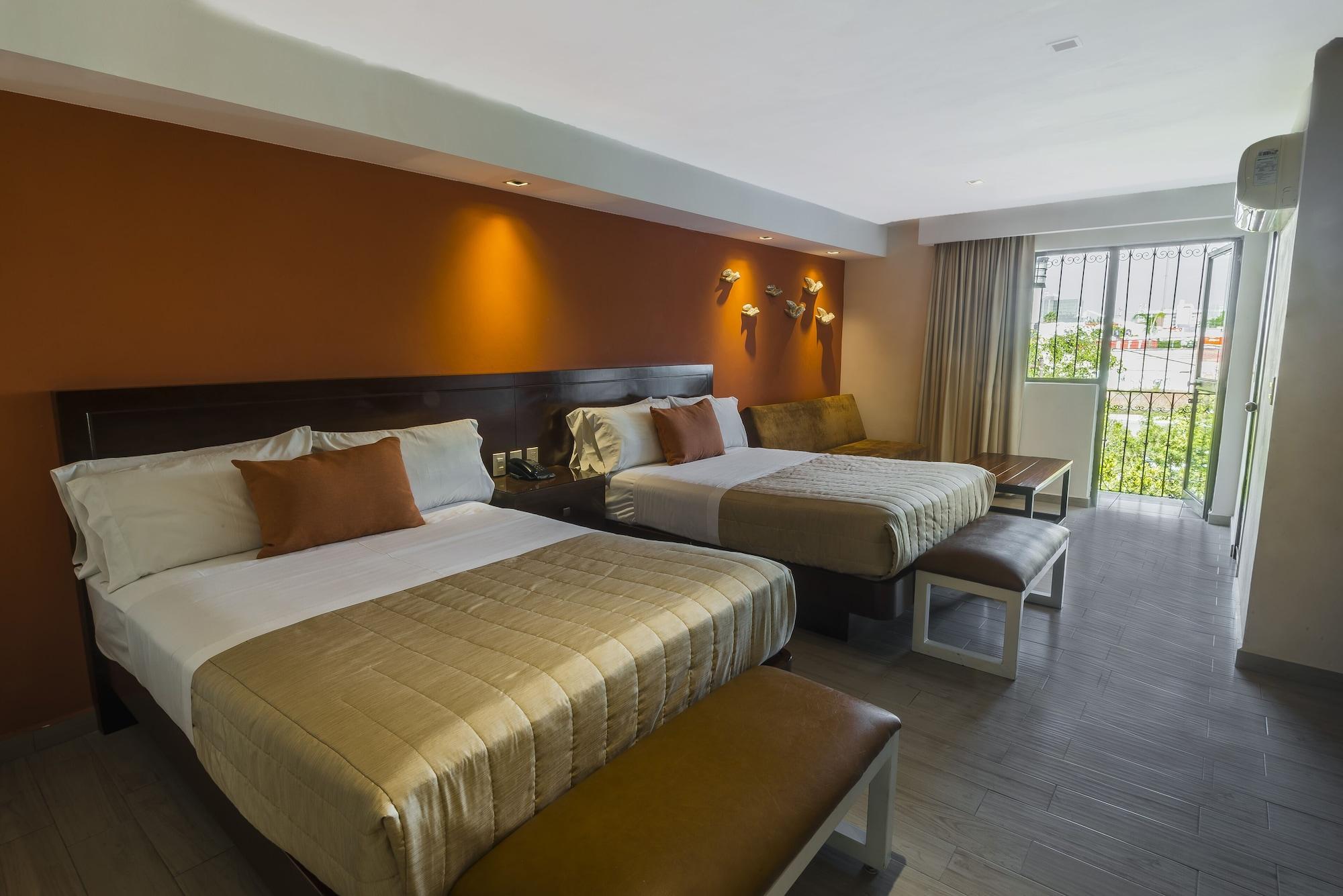 Hotel Puerta Del Sol Guadalajara Zapopan Esterno foto